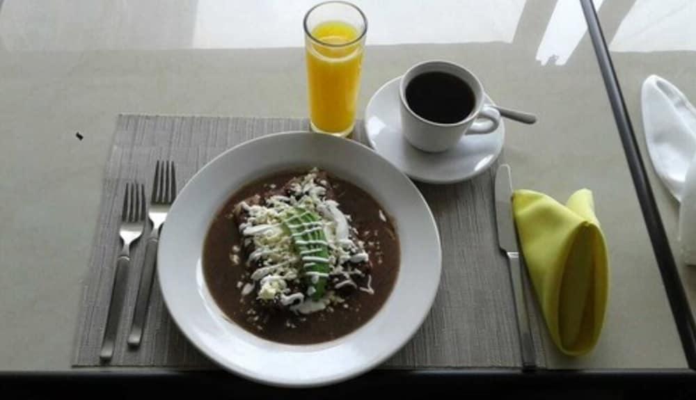 Villa Las Margaritas Plaza Cristal Xalapa Exterior foto